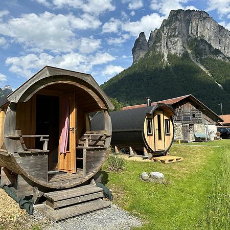 Villa Schlafen im Fass - Schlaffass - Abenteuer - Romantik - Haslifass Innertkirchen Exterior foto