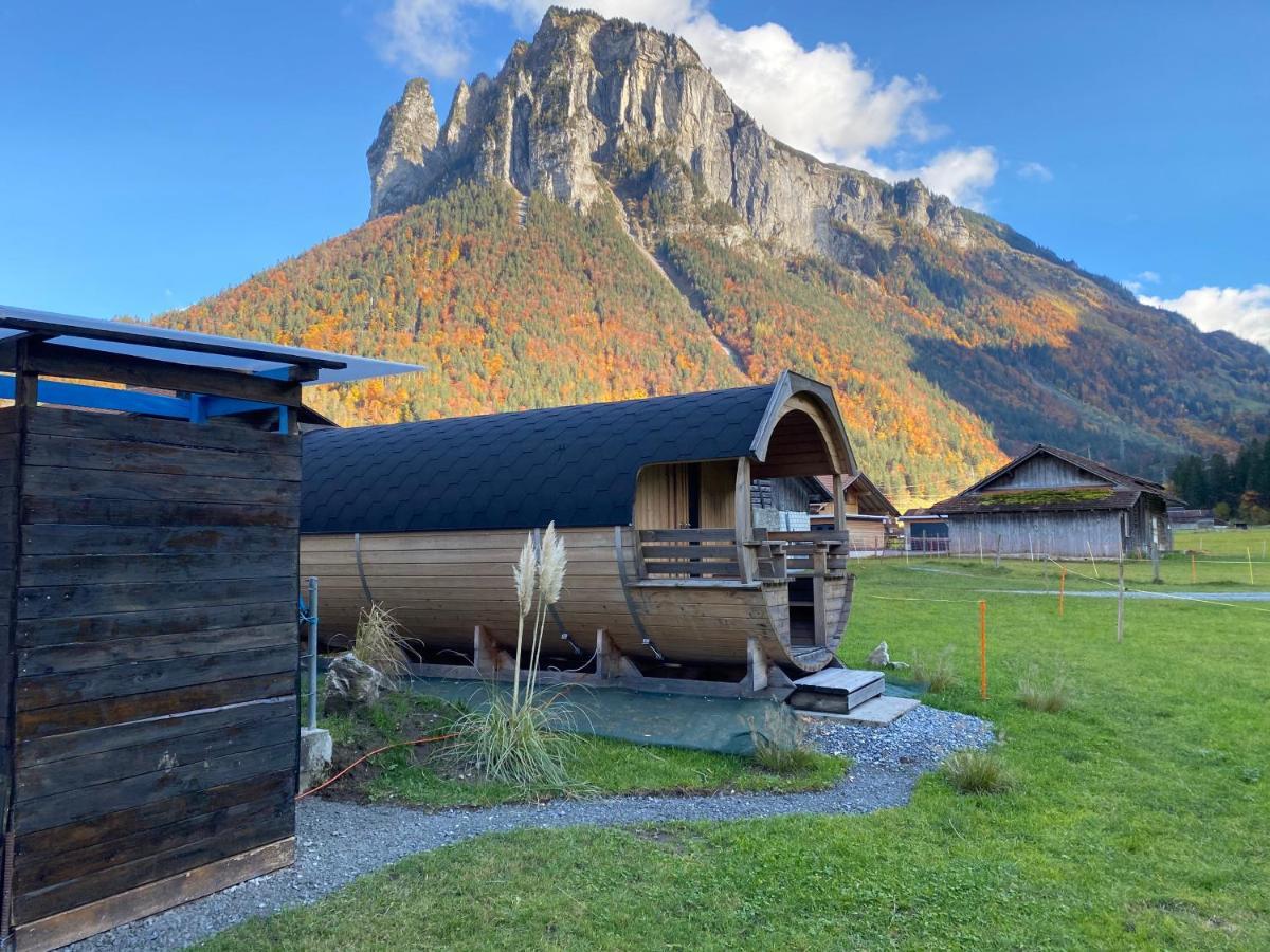 Villa Schlafen im Fass - Schlaffass - Abenteuer - Romantik - Haslifass Innertkirchen Exterior foto